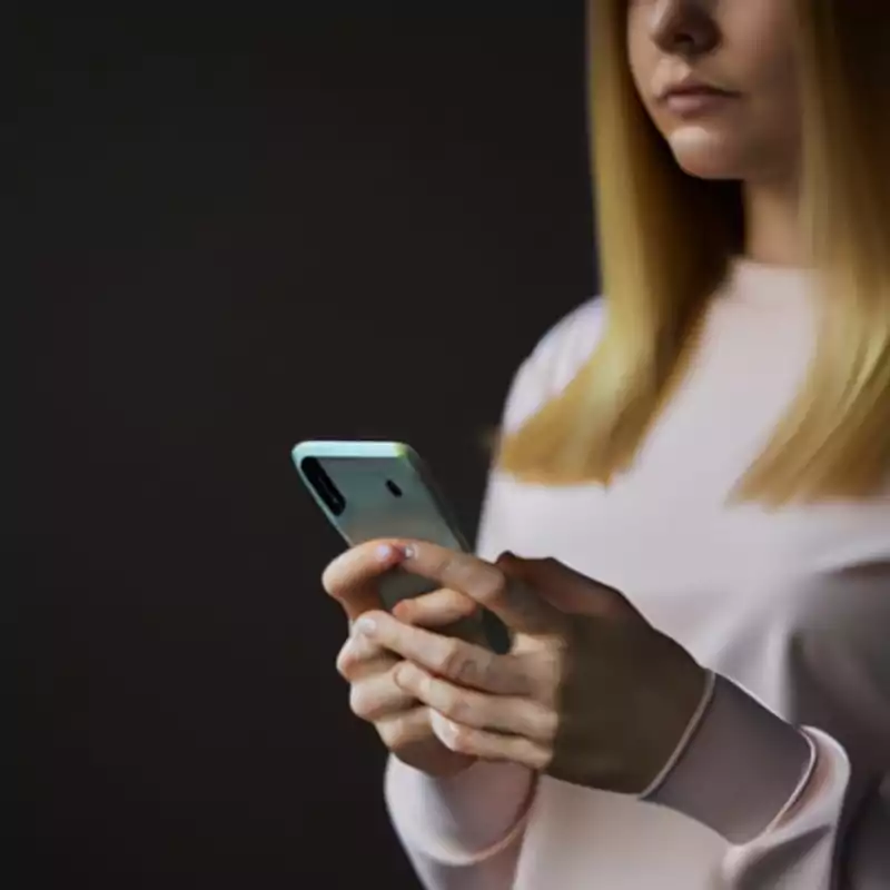 Demystifying SMS and MMS: Unravelling the Technical Differences